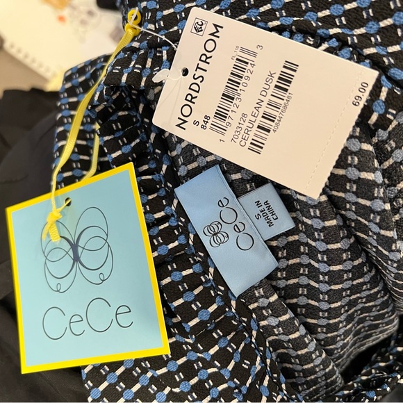 CeCe Garden Geometric Print Blouse In Cerulean Dusk - New With Tag - Reemoly - Picture 13 of 13